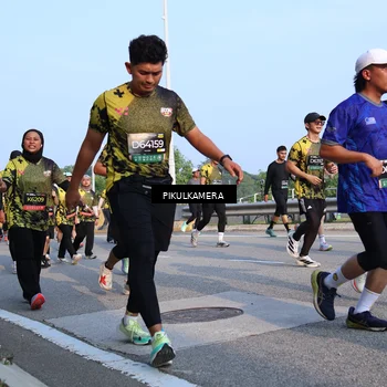 Runner Photo 6297571