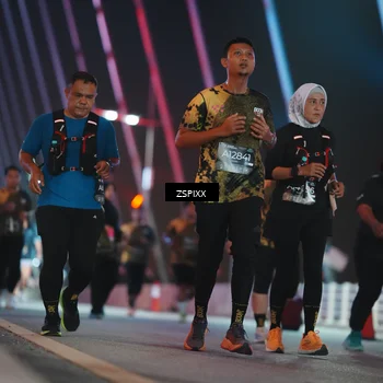 Runner Photo 6297574