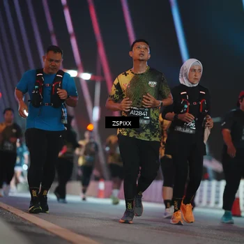 Runner Photo 6297590