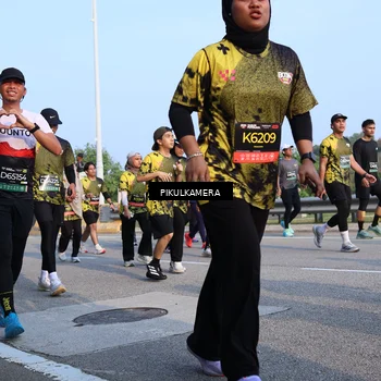 Runner Photo 6297655