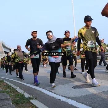 Runner Photo 6297735