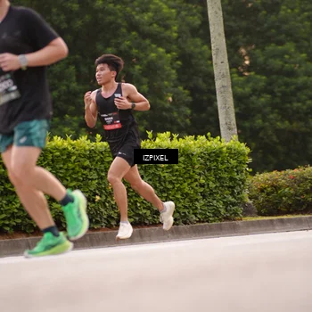 Runner Photo 6297759