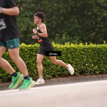 Runner Photo 6297807