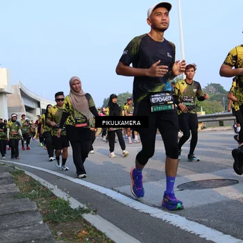 Runner Photo 6297808