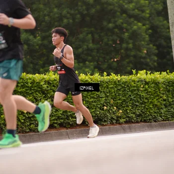 Runner Photo 6297828