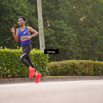 Runner Photo 6297930