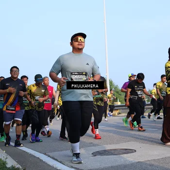 Runner Photo 6297974
