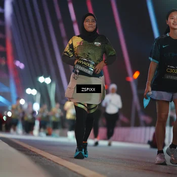 Runner Photo 6298075