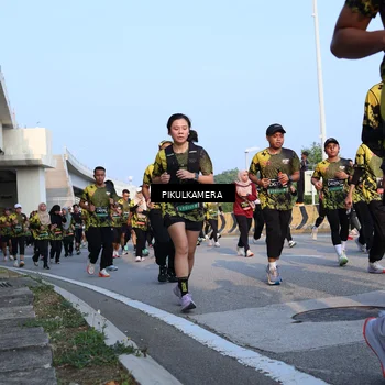 Runner Photo 6298092