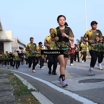 Runner Photo 6298107