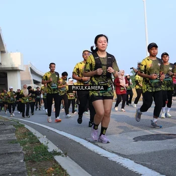 Runner Photo 6298126