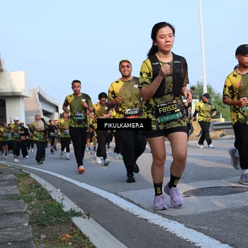Runner Photo 6298139