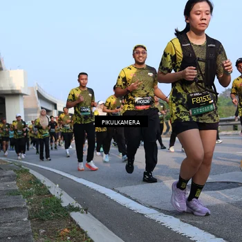 Runner Photo 6298141
