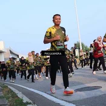 Runner Photo 6298156