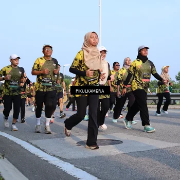 Runner Photo 6298158