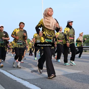 Runner Photo 6298166