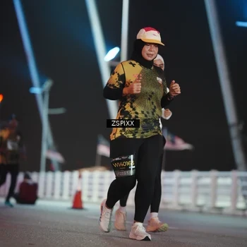 Runner Photo 6298197