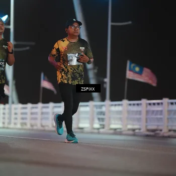 Runner Photo 6298208