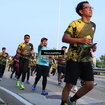 Runner Photo 6298265