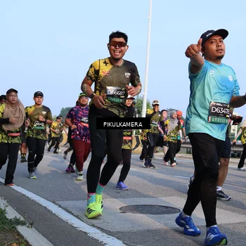 Runner Photo 6298285