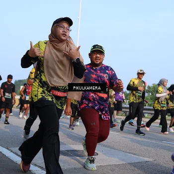Runner Photo 6298351