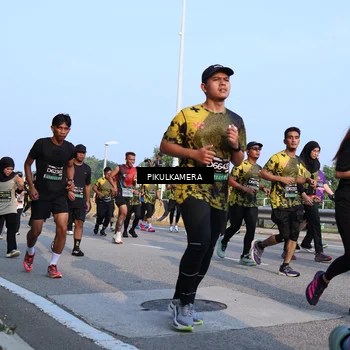 Runner Photo 6298356