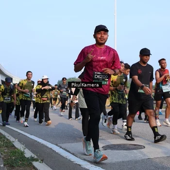 Runner Photo 6298418