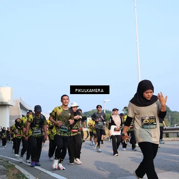 Runner Photo 6298424