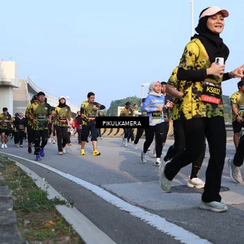 Runner Photo 6298512