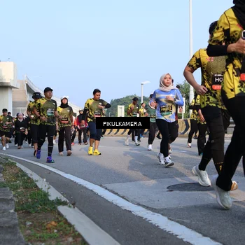 Runner Photo 6298516