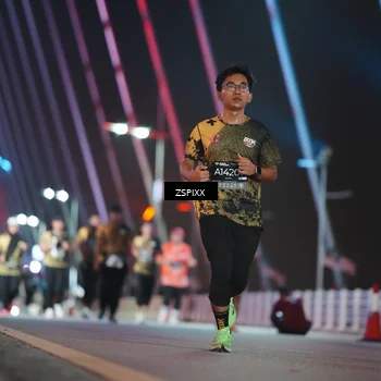 Runner Photo 6298532