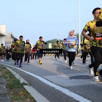 Runner Photo 6298537