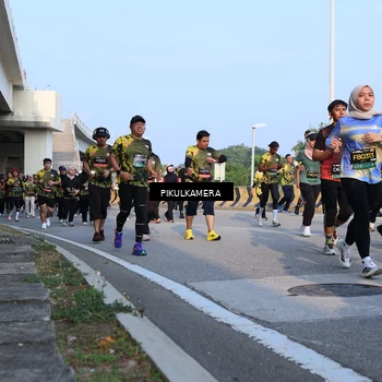 Runner Photo 6298540