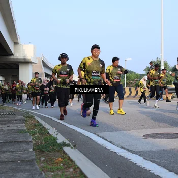 Runner Photo 6298558