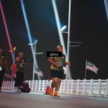 Runner Photo 6298569