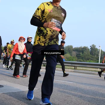 Runner Photo 6298699