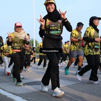 Runner Photo 6298737