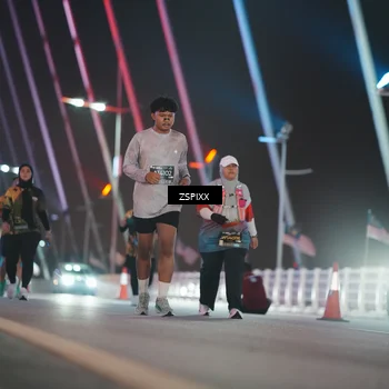 Runner Photo 6298751
