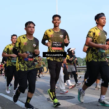 Runner Photo 6298752