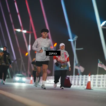 Runner Photo 6298756