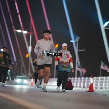 Runner Photo 6298773