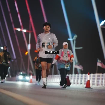 Runner Photo 6298791