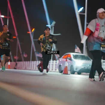 Runner Photo 6298837