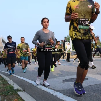 Runner Photo 6298849