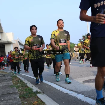 Runner Photo 6298937