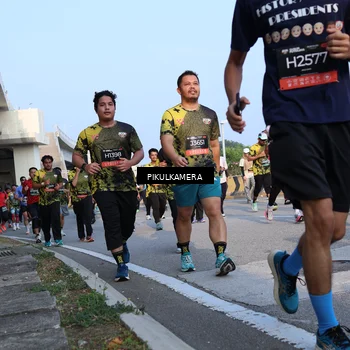 Runner Photo 6298938