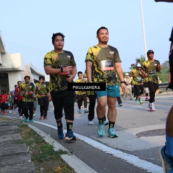 Runner Photo 6298946
