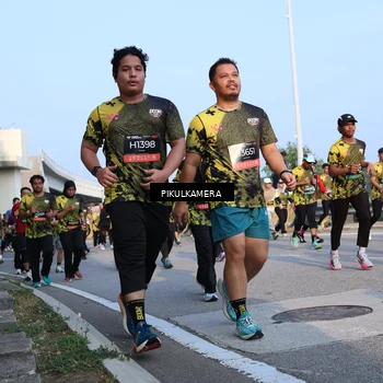 Runner Photo 6298957