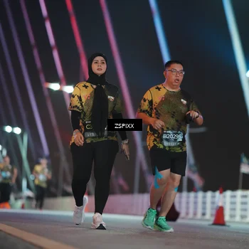 Runner Photo 6299001