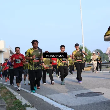 Runner Photo 6299009